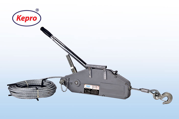 Manual Pulling Lifting Machine (Trifor)